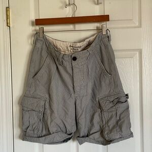 Vintage Y2K Abercrombie & Fitch Men's Cargo Shorts in Gray Stripe
